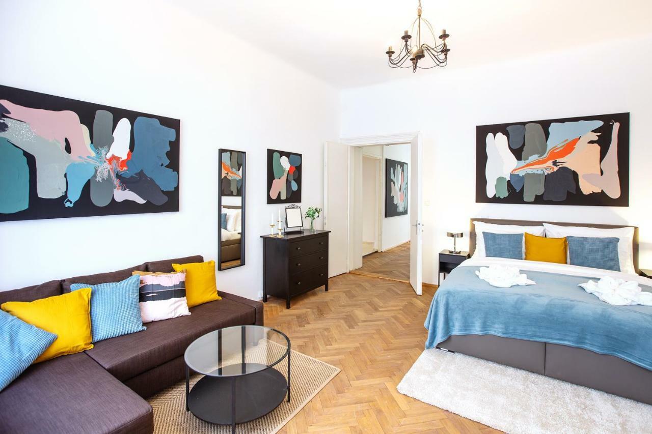 5Br 2Bath Family Apt 5Mins To Wenceslas Square Prag Exteriör bild
