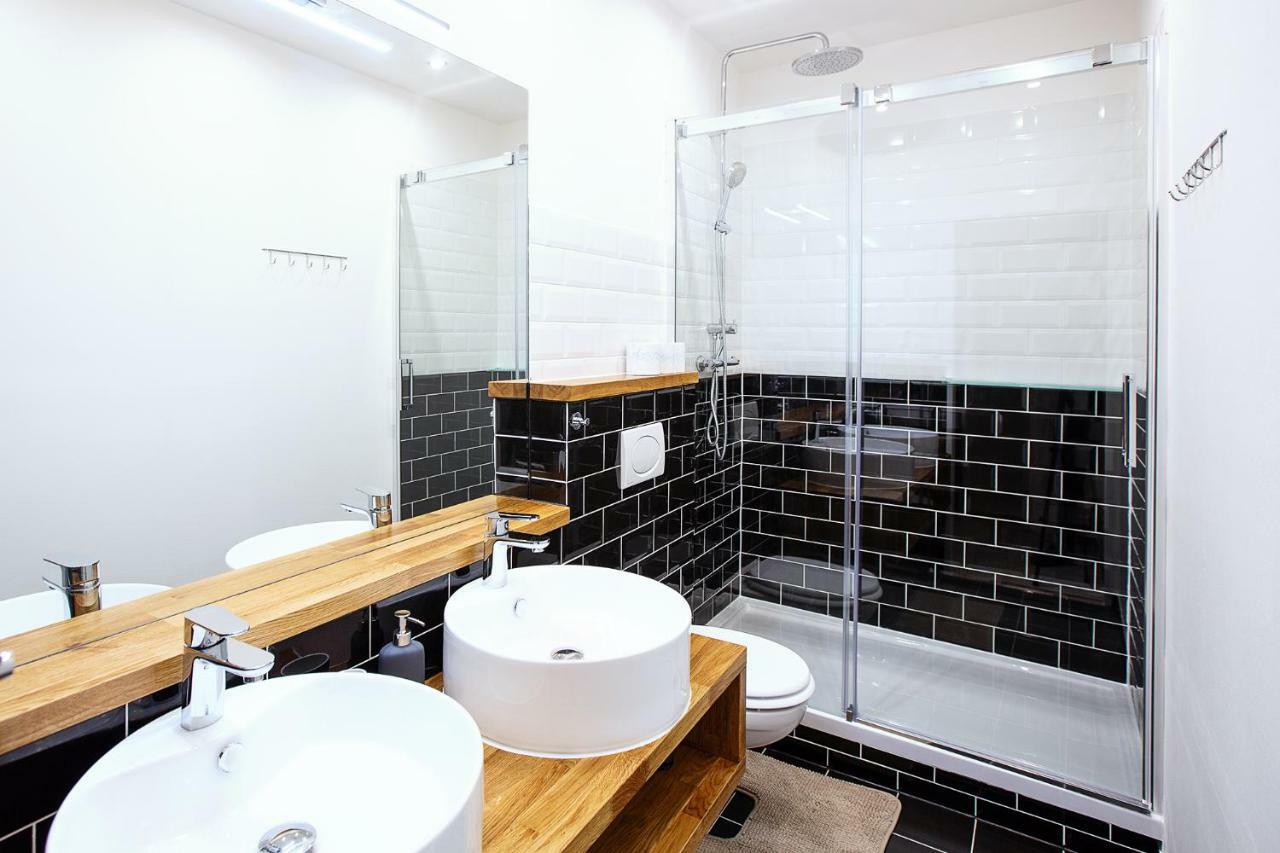 5Br 2Bath Family Apt 5Mins To Wenceslas Square Prag Exteriör bild