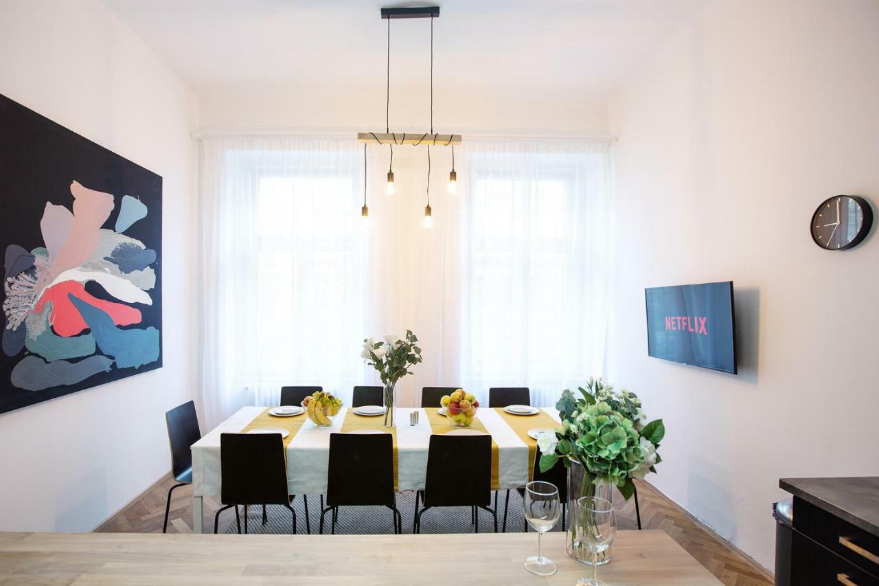 5Br 2Bath Family Apt 5Mins To Wenceslas Square Prag Exteriör bild