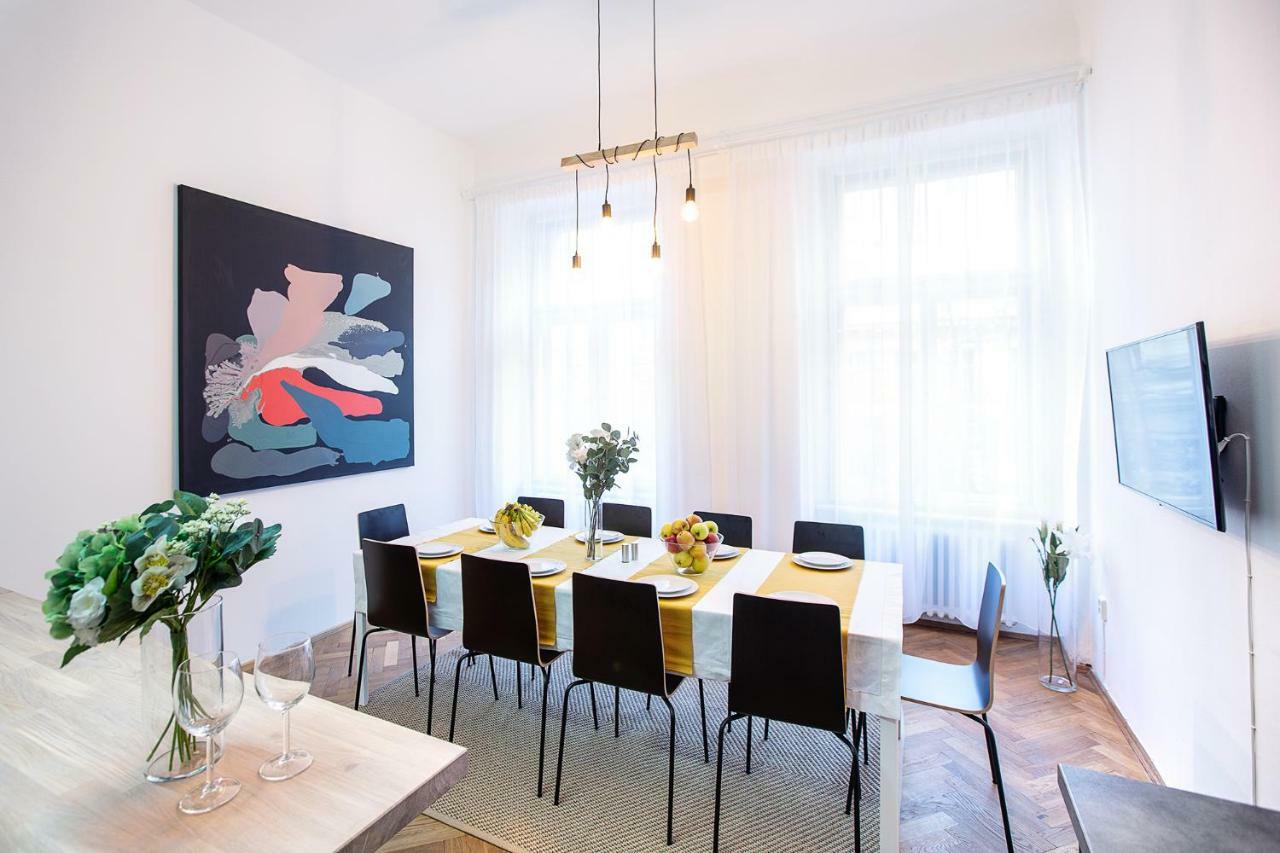5Br 2Bath Family Apt 5Mins To Wenceslas Square Prag Exteriör bild